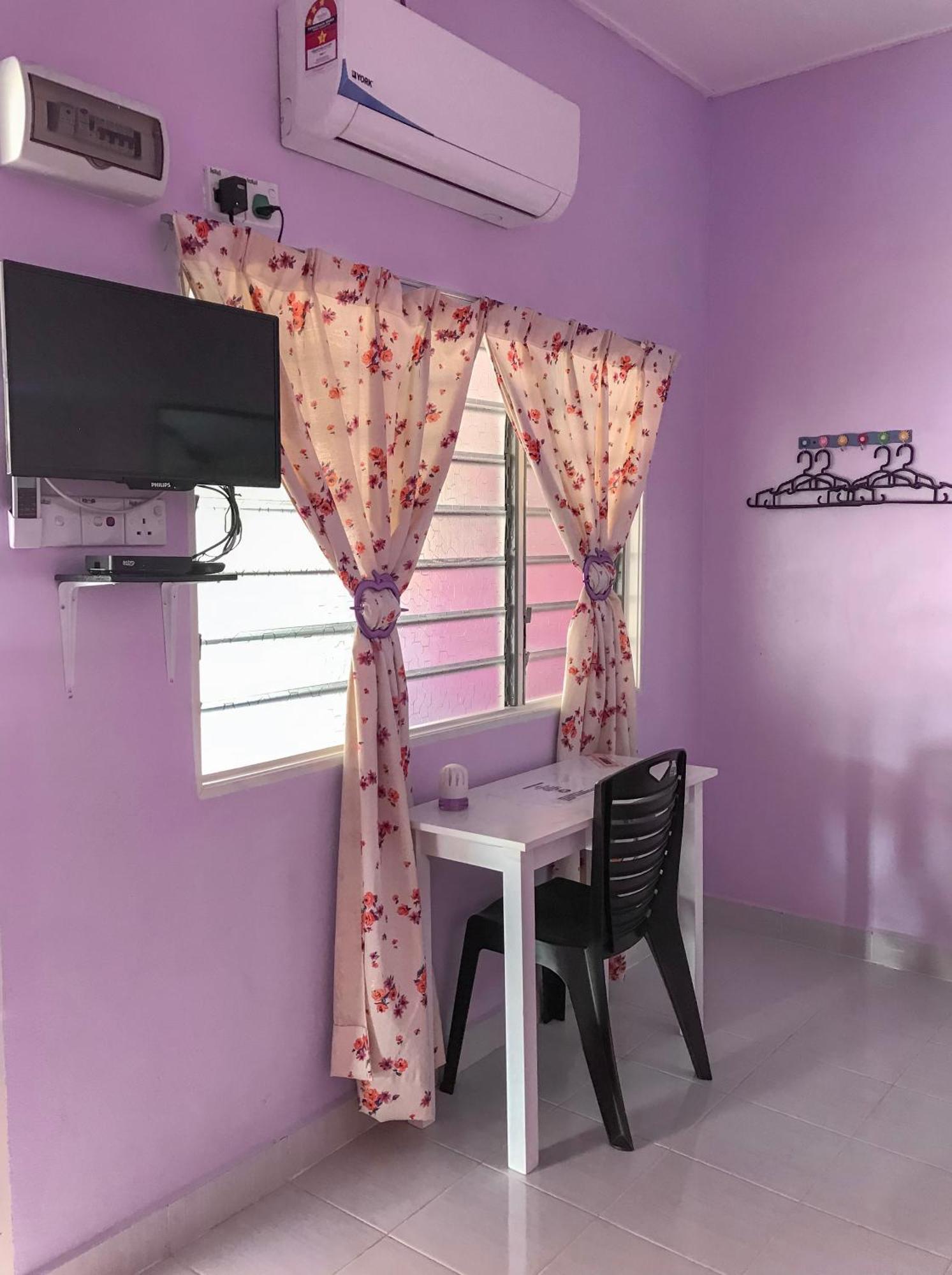 Rayyan'S Roomstay Pantai Kok Extérieur photo