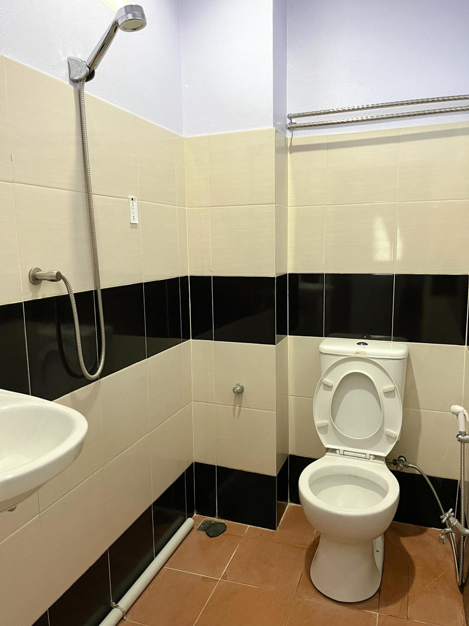 Rayyan'S Roomstay Pantai Kok Extérieur photo