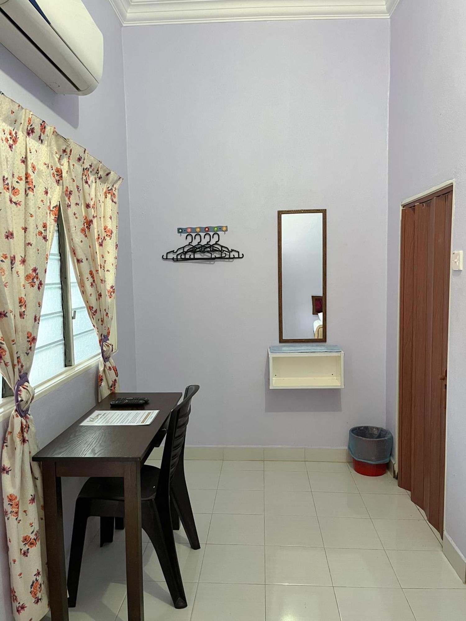 Rayyan'S Roomstay Pantai Kok Extérieur photo