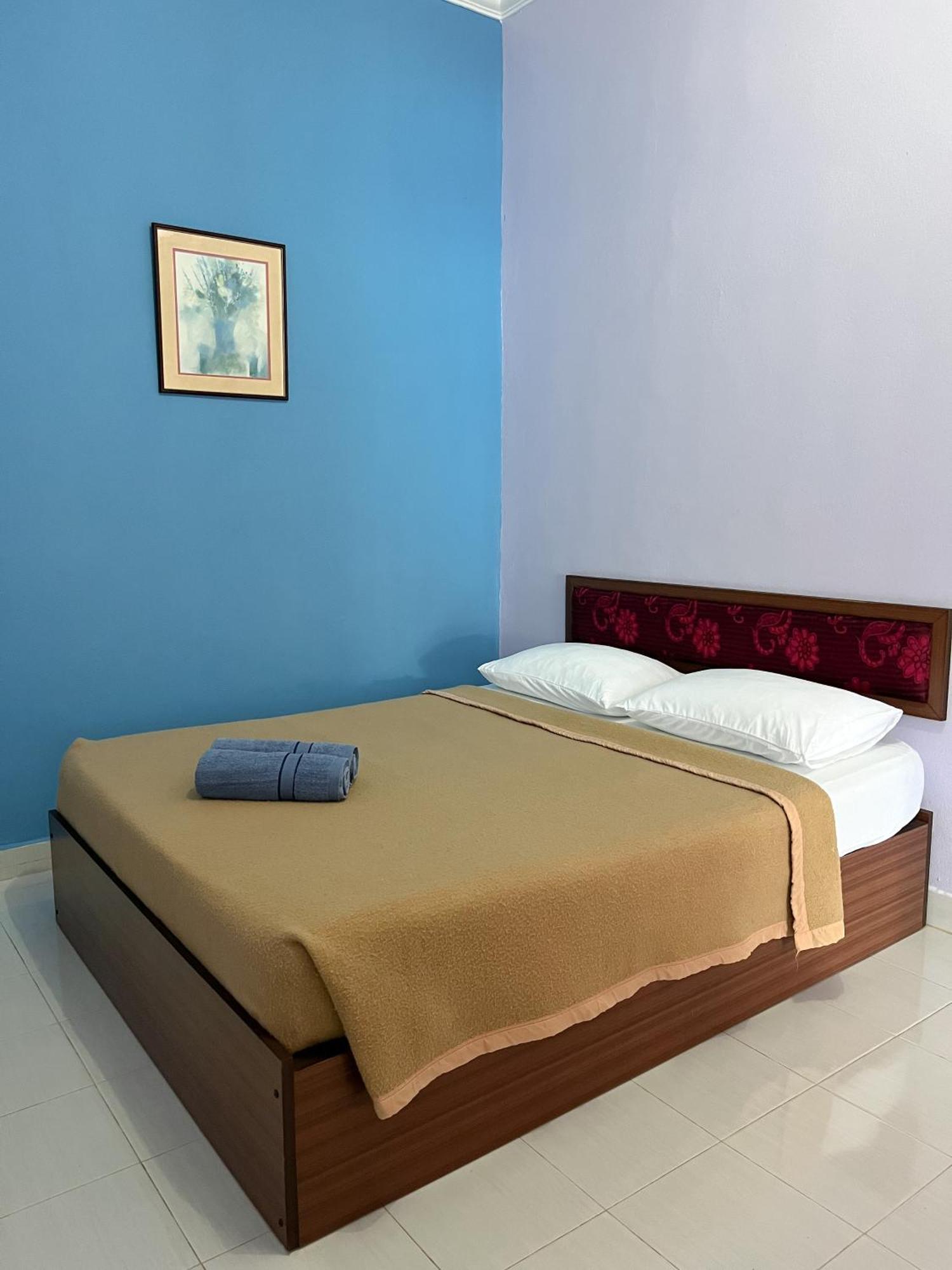 Rayyan'S Roomstay Pantai Kok Extérieur photo